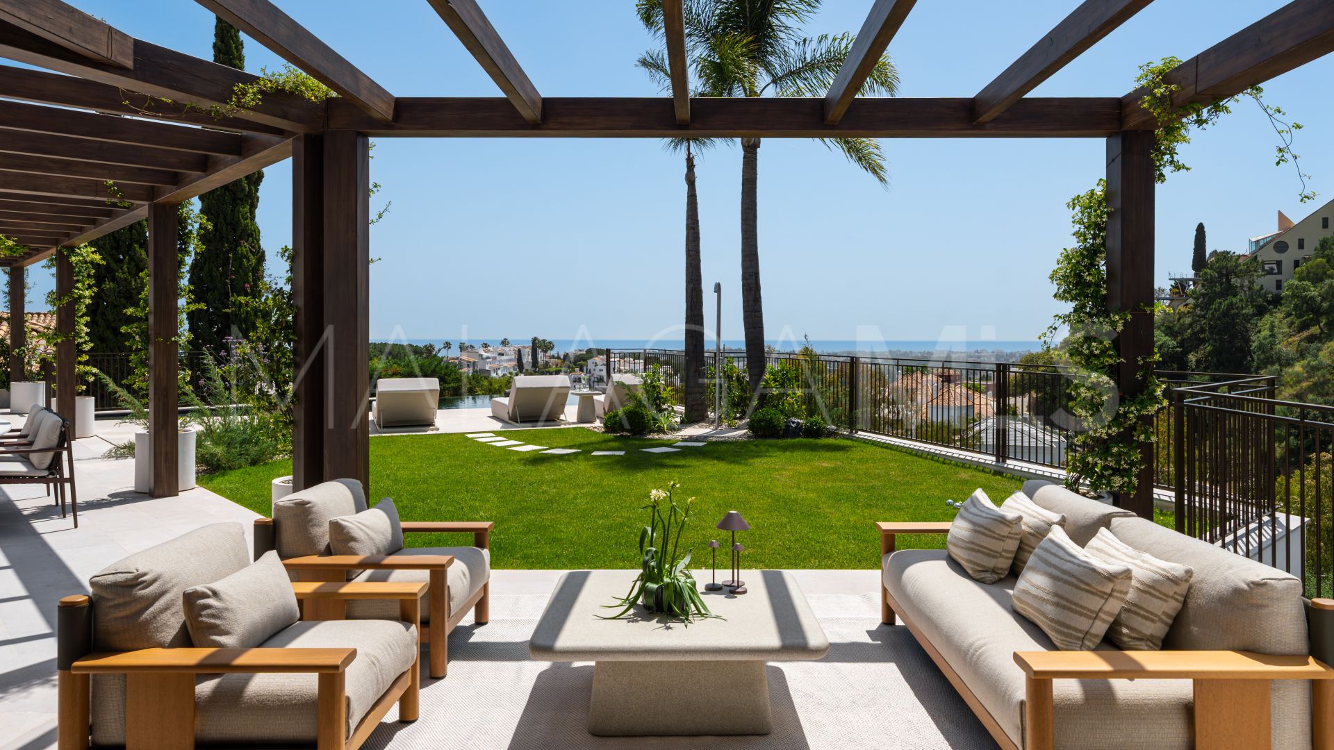Villa for sale in El Herrojo