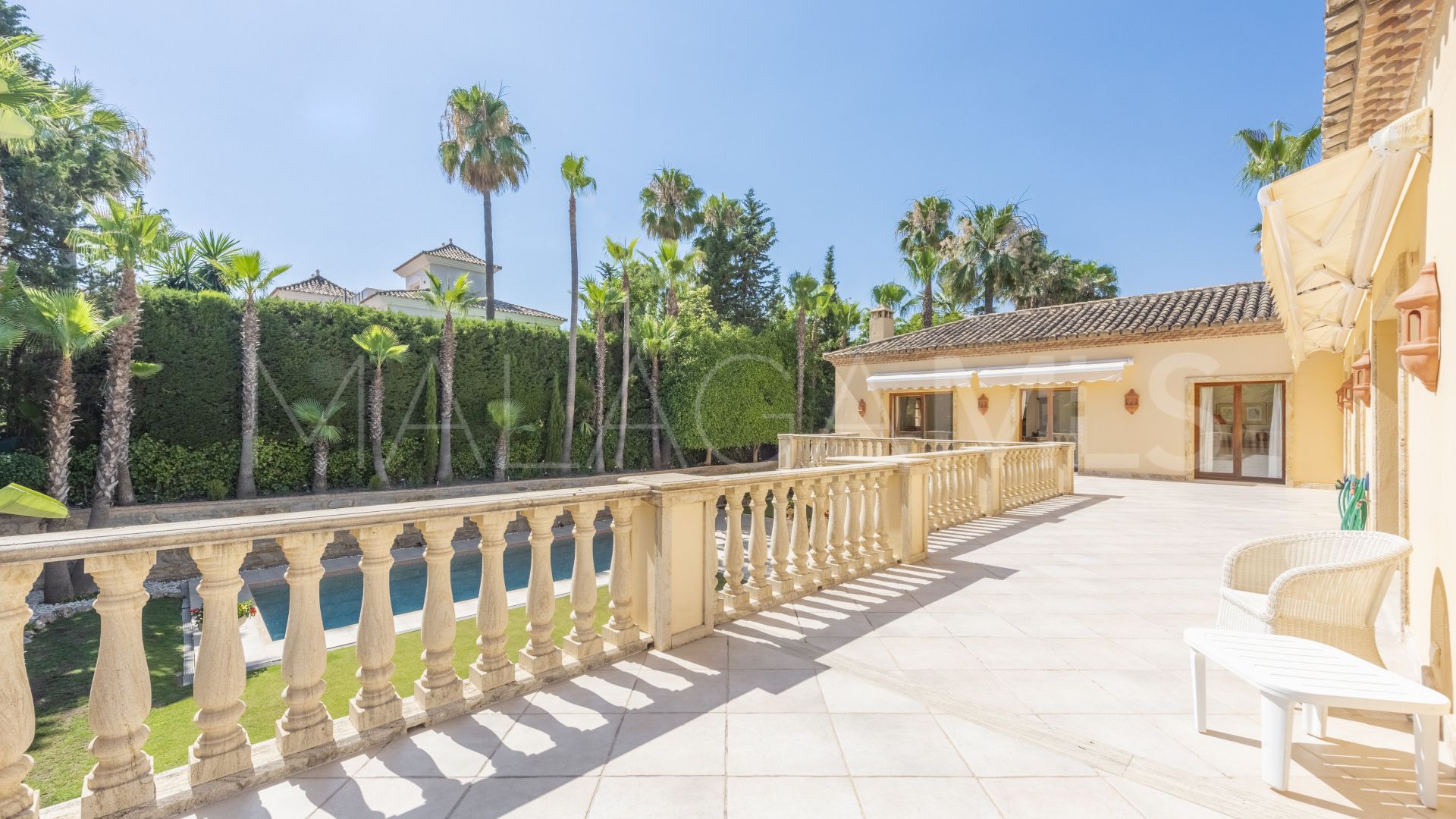 Villa for sale in Las Brisas