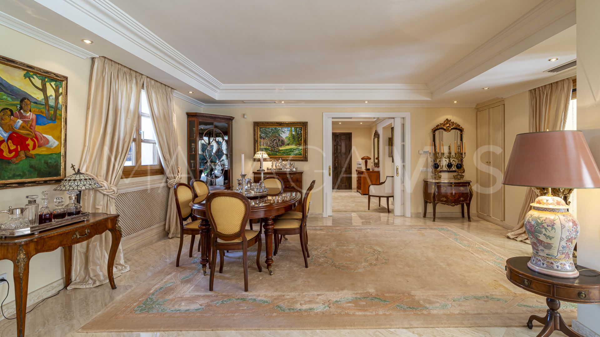 Villa for sale in Las Brisas