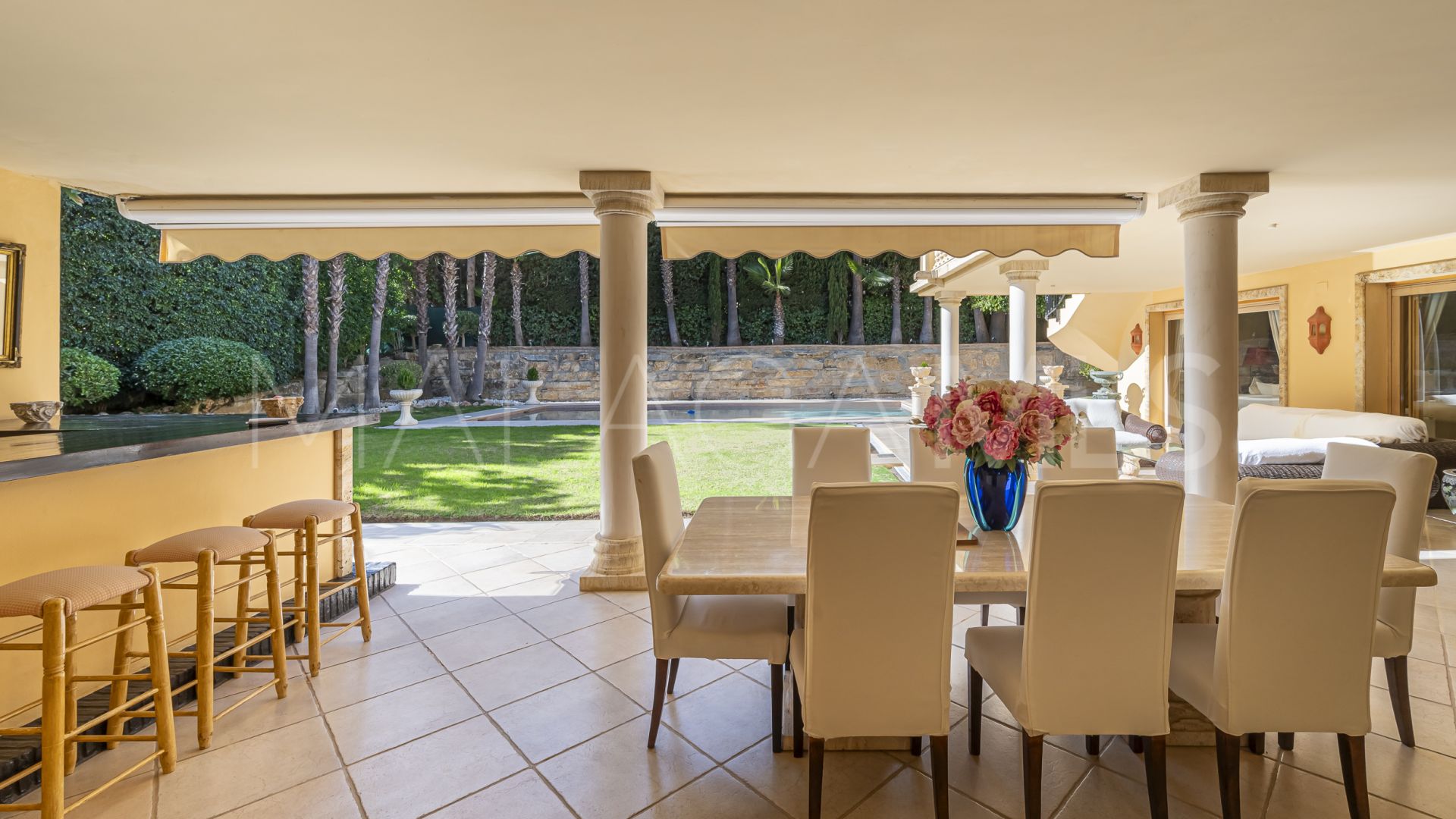 Villa for sale in Las Brisas