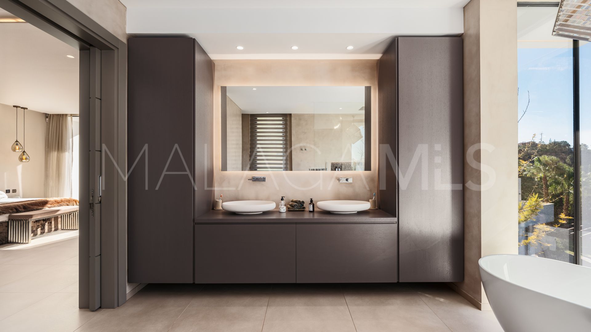 Villa for sale in El Madroñal