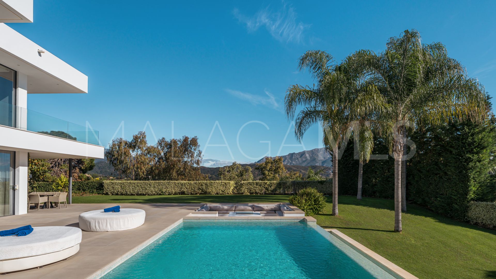 Villa for sale in El Madroñal