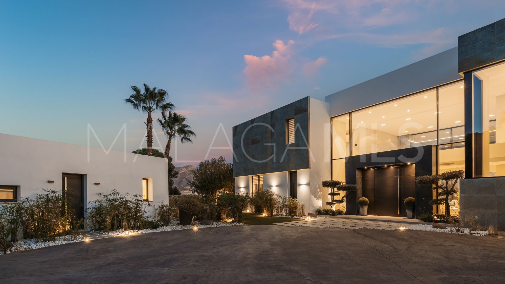 Villa for sale in El Madroñal