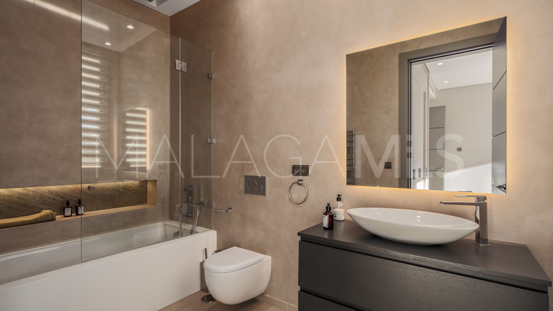 Villa for sale in El Madroñal