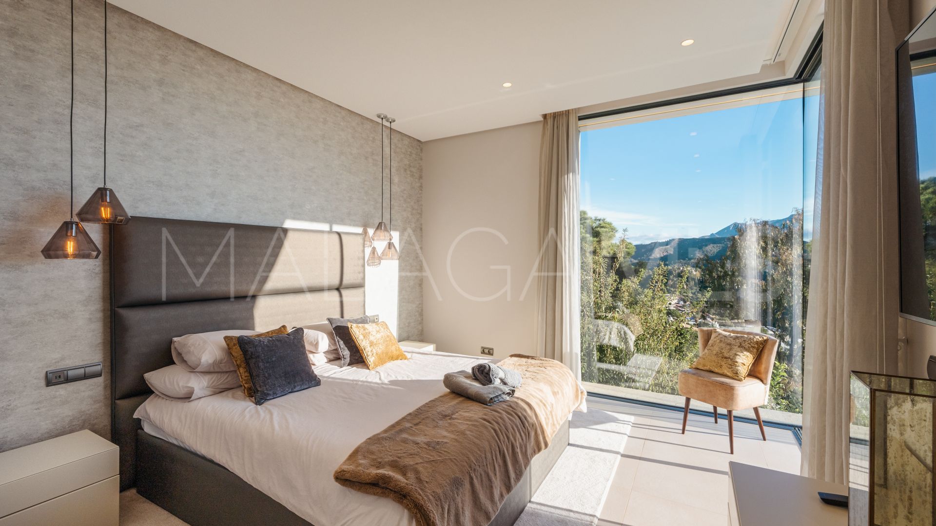 Villa for sale in El Madroñal