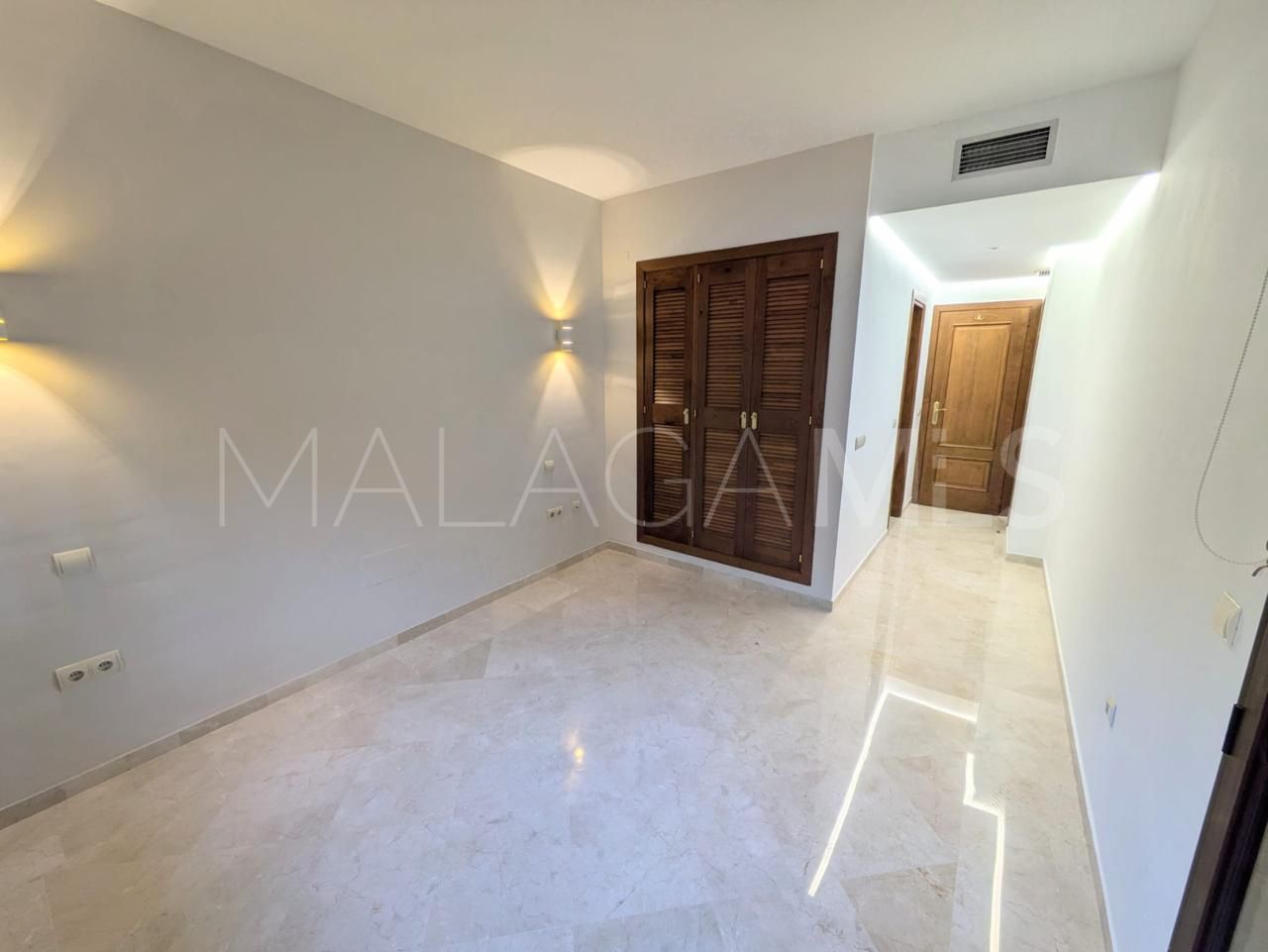 Buy ground floor apartment in Alicate Playa