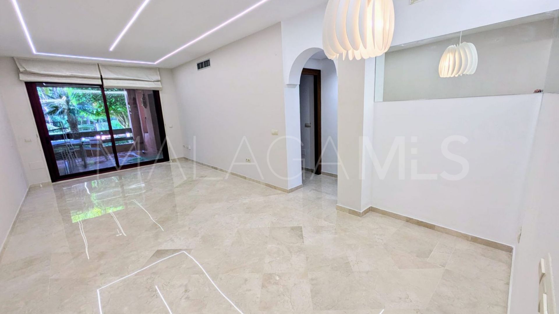 Buy ground floor apartment in Alicate Playa