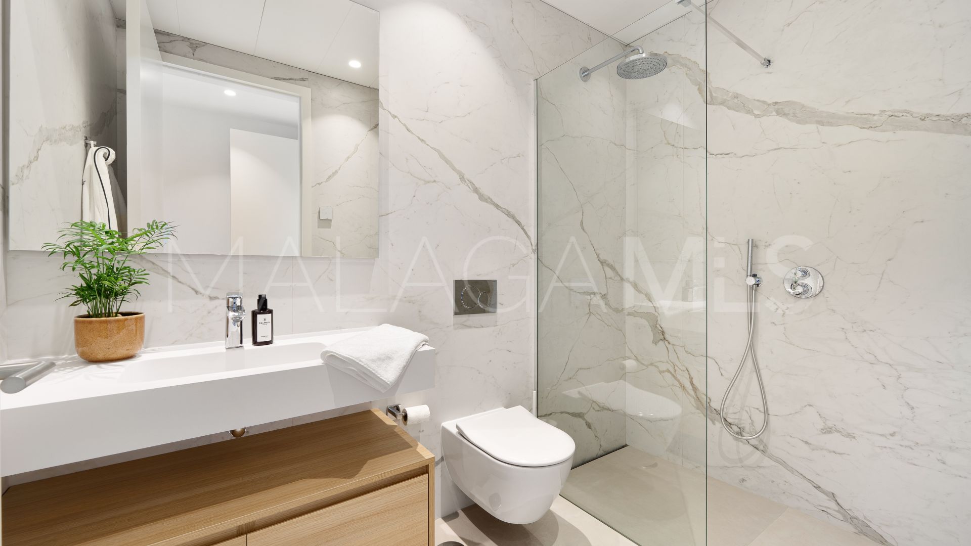 Ground floor duplex for sale in Benalús