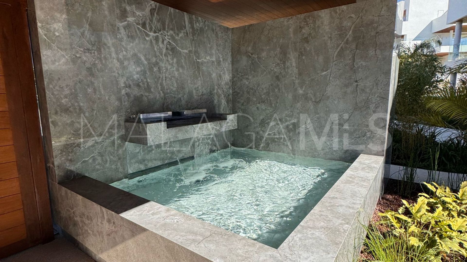 Ground floor duplex for sale in Benalús