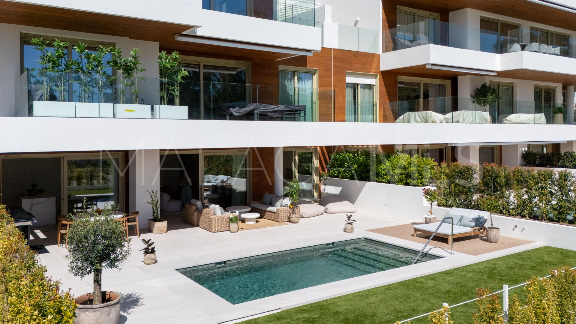 Ground floor duplex for sale in Benalús
