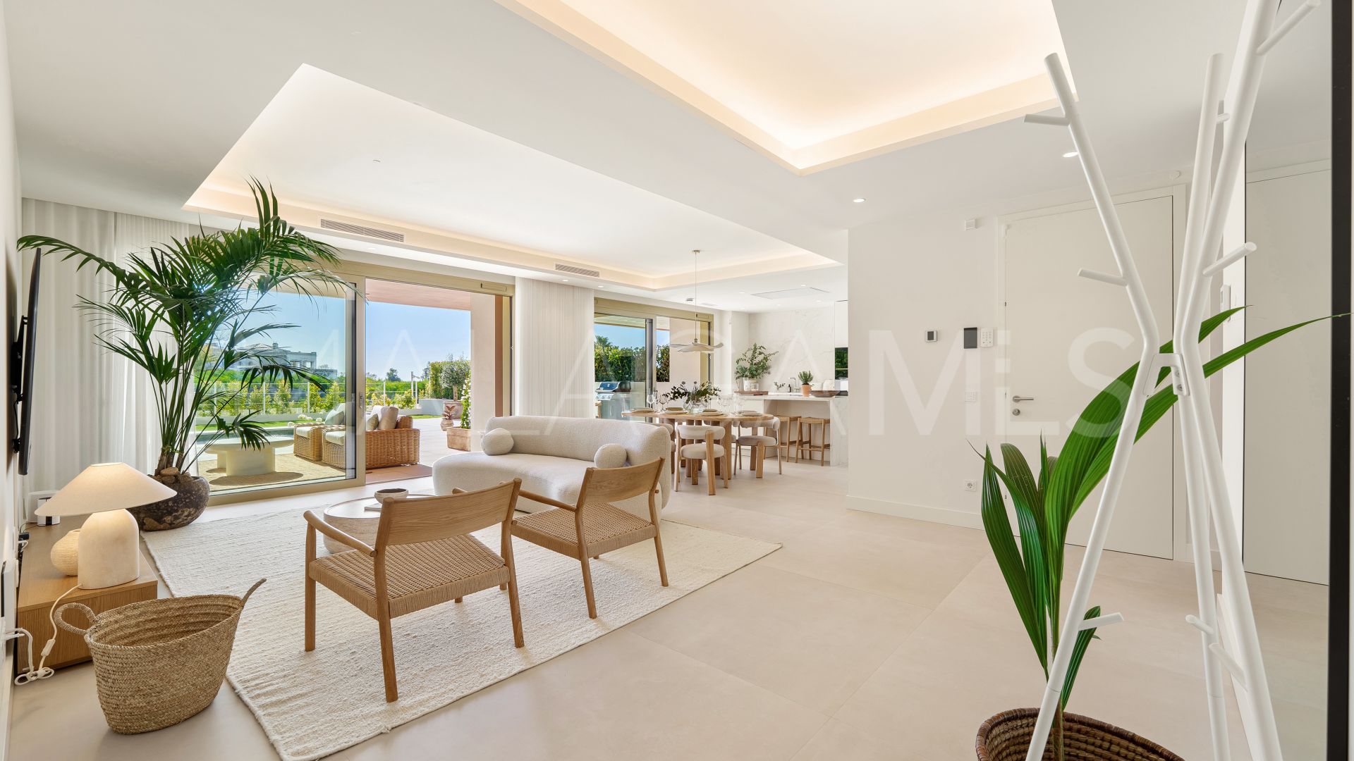 Ground floor duplex for sale in Benalús
