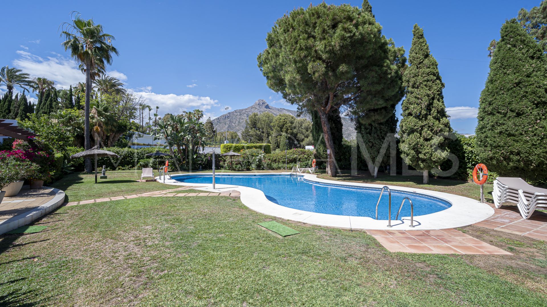 Buy Coto Real II ground floor apartment