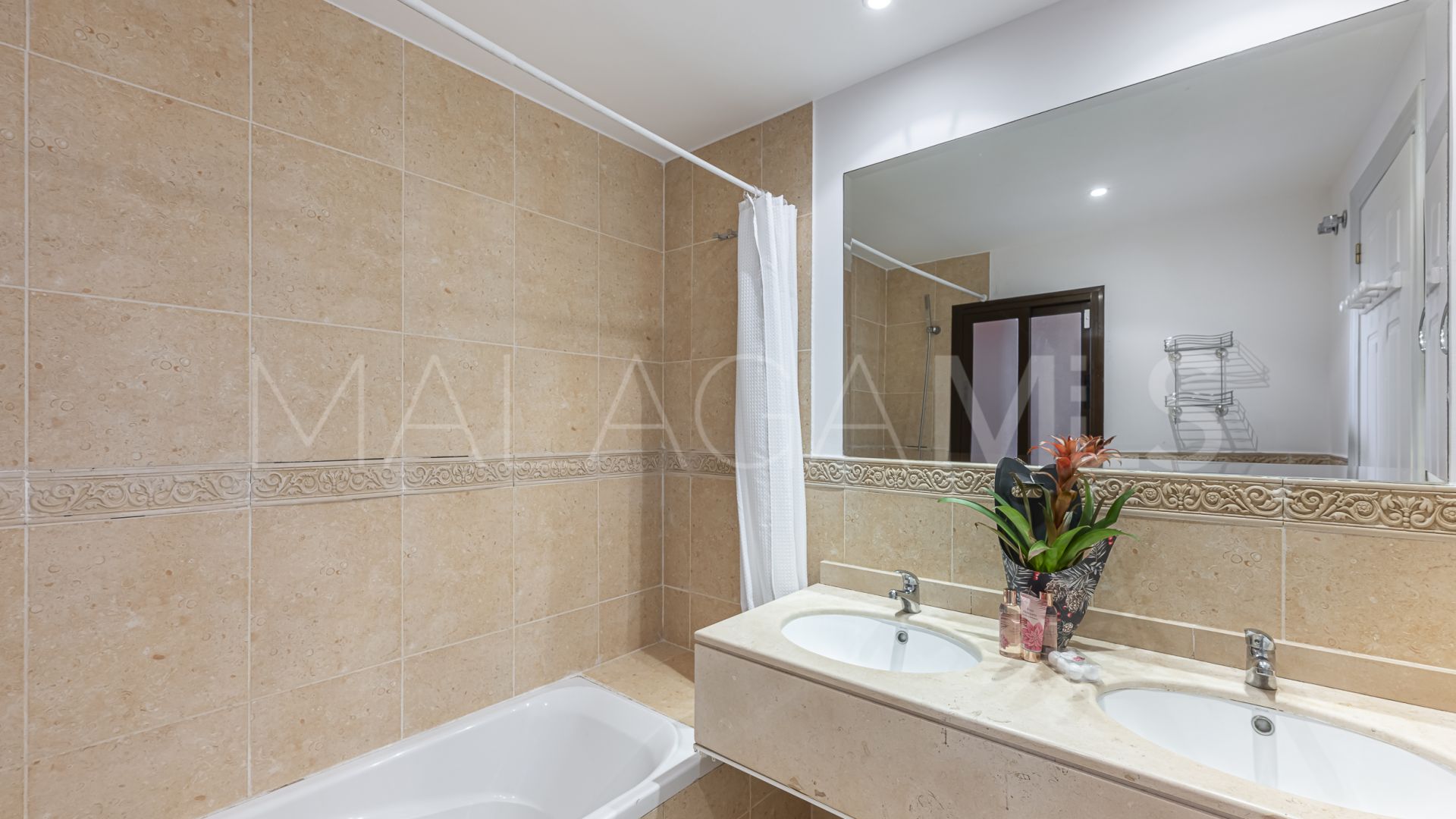 Ático for sale with 3 bedrooms in Cancelada