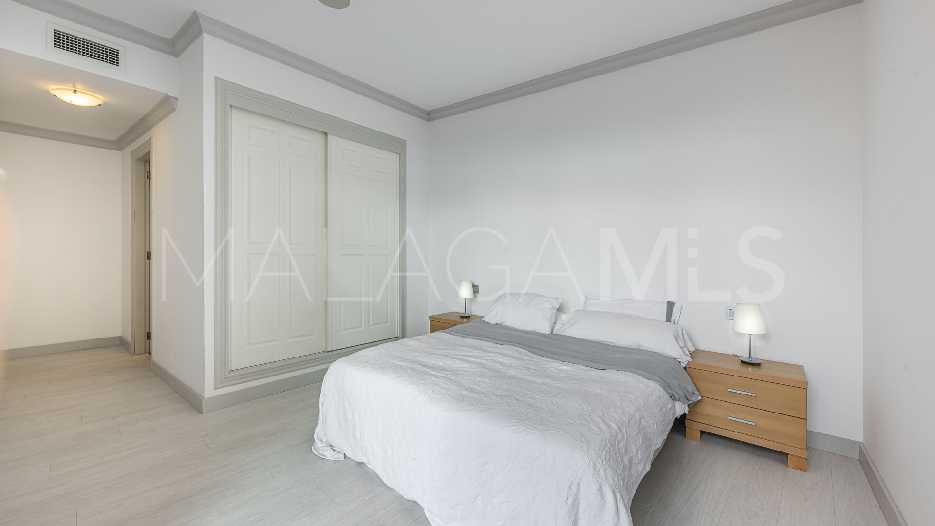 Ático for sale with 3 bedrooms in Cancelada