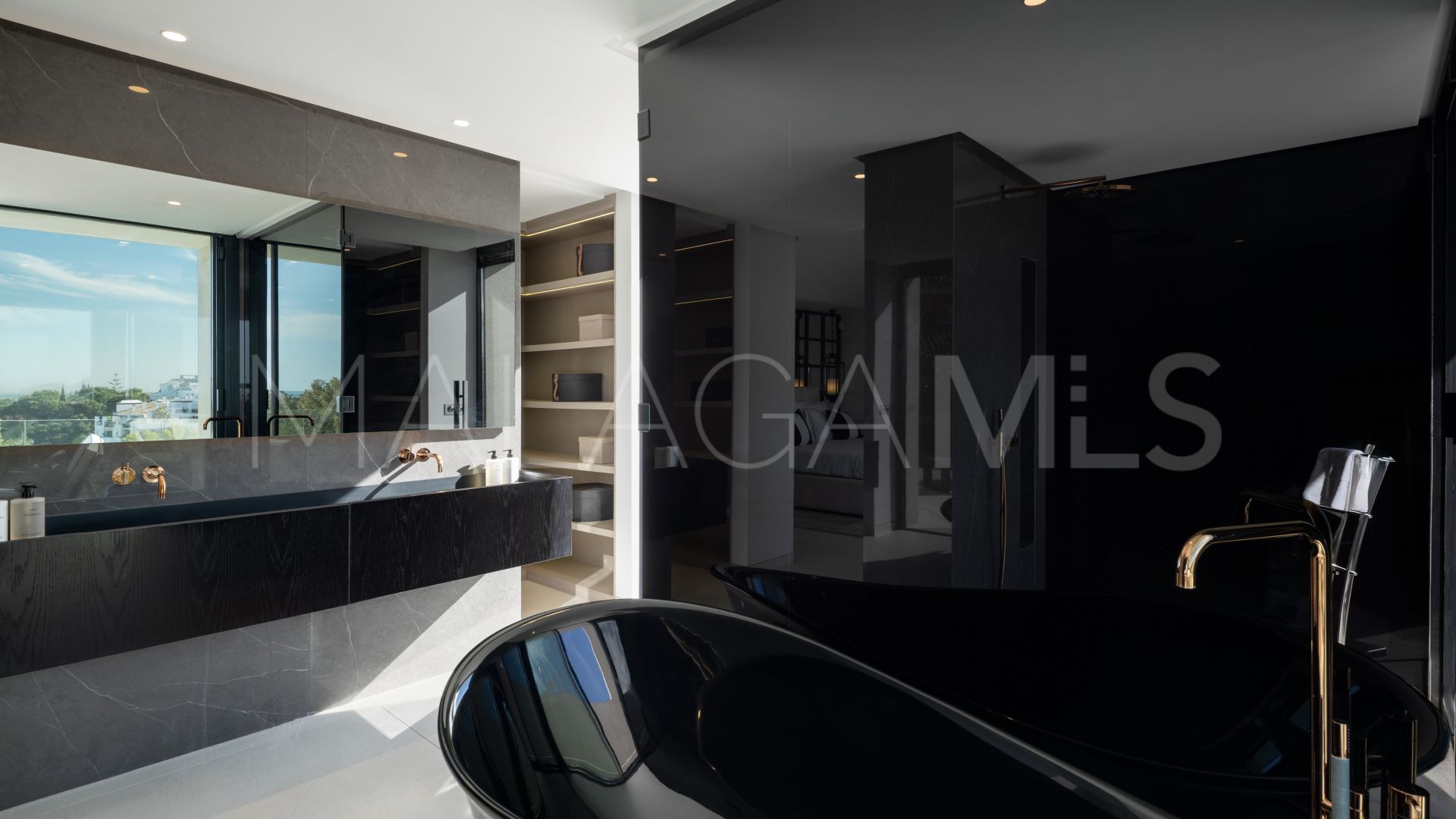 Villa for sale in El Herrojo