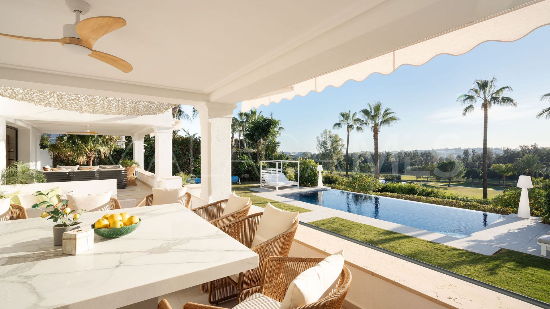 Villa for sale in Los Naranjos Golf
