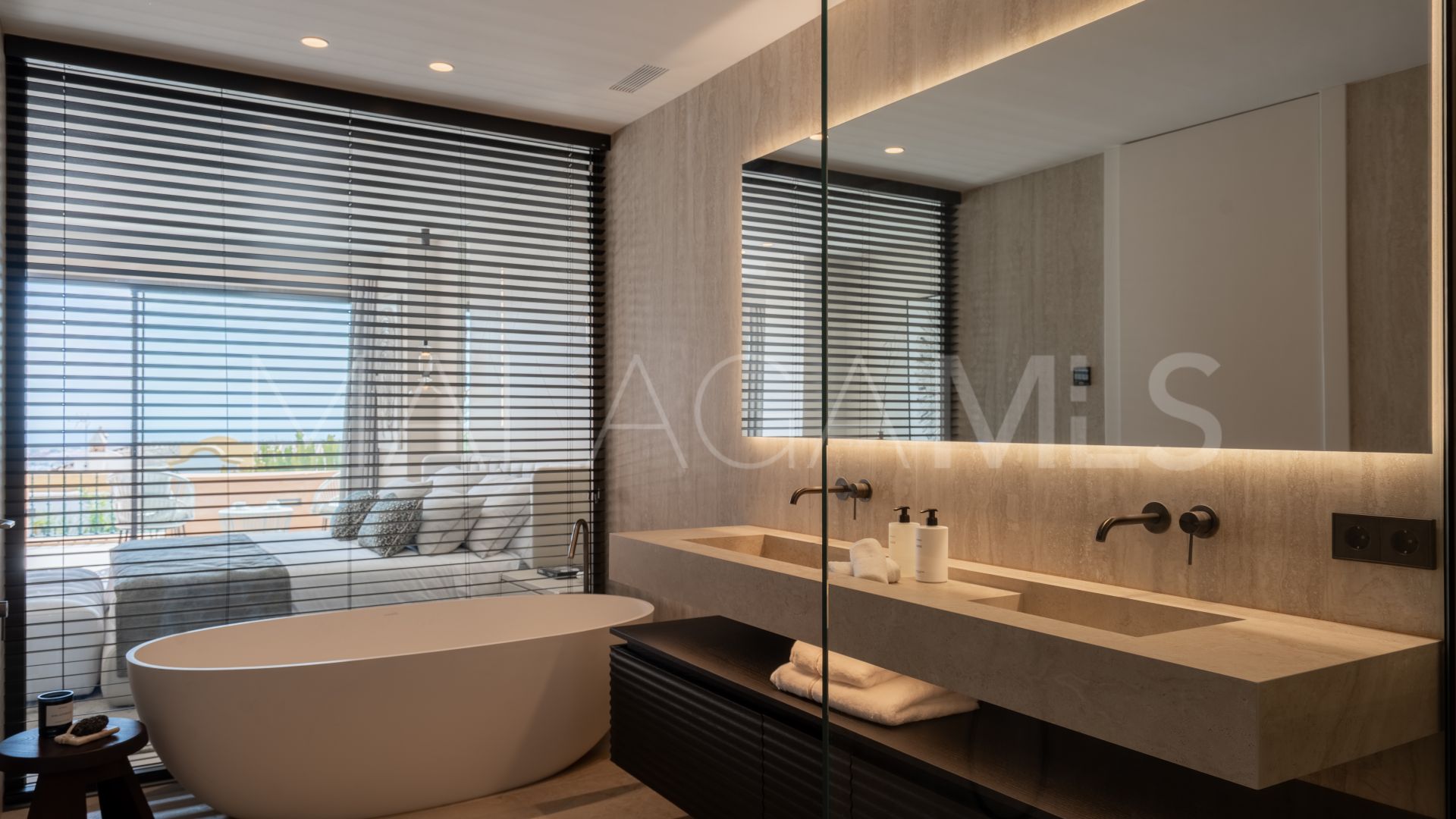 Les Belvederes 4 bedrooms apartment for sale