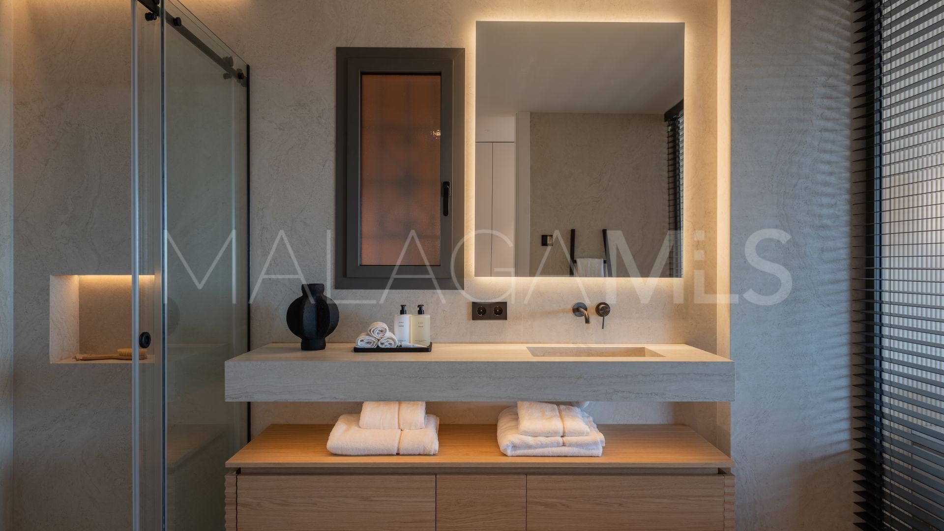 Les Belvederes 4 bedrooms apartment for sale