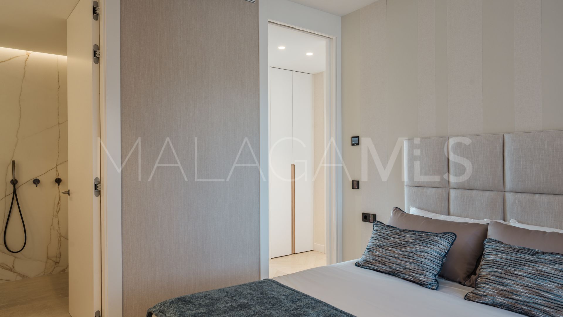 Les Belvederes 4 bedrooms apartment for sale