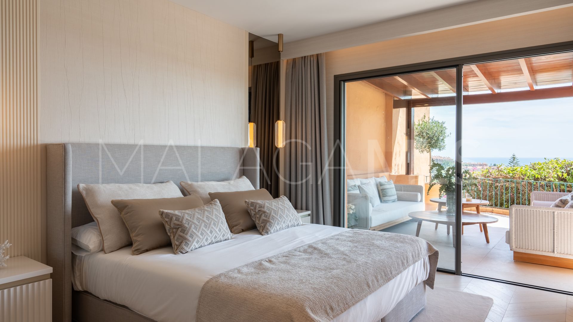 Les Belvederes 4 bedrooms apartment for sale