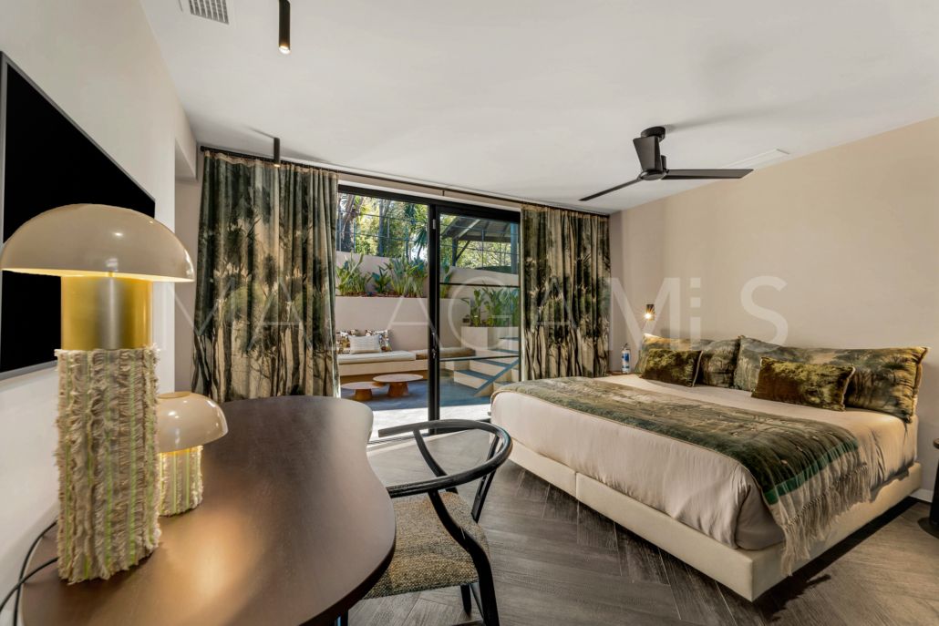 Villa for sale in Guadalmina Alta