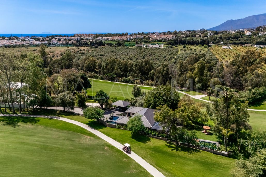 Villa for sale in Guadalmina Alta