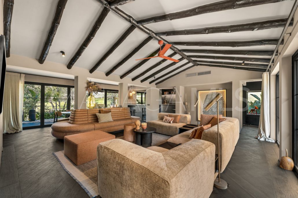 Villa for sale in Guadalmina Alta