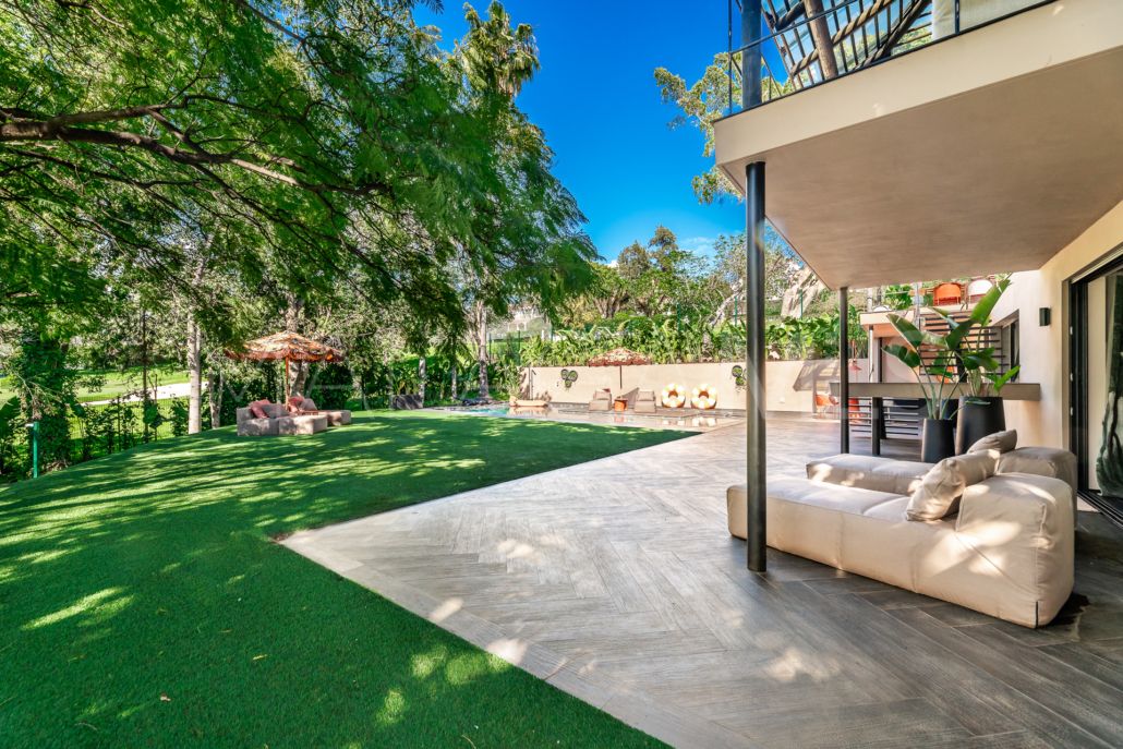 Villa for sale in Guadalmina Alta