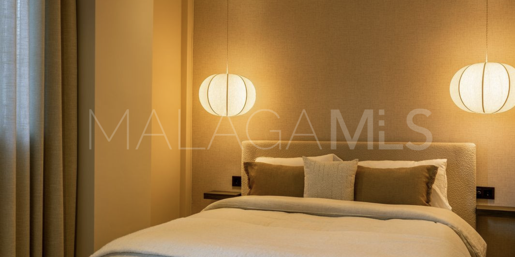 Se vende villa in Nueva Andalucia with 5 bedrooms