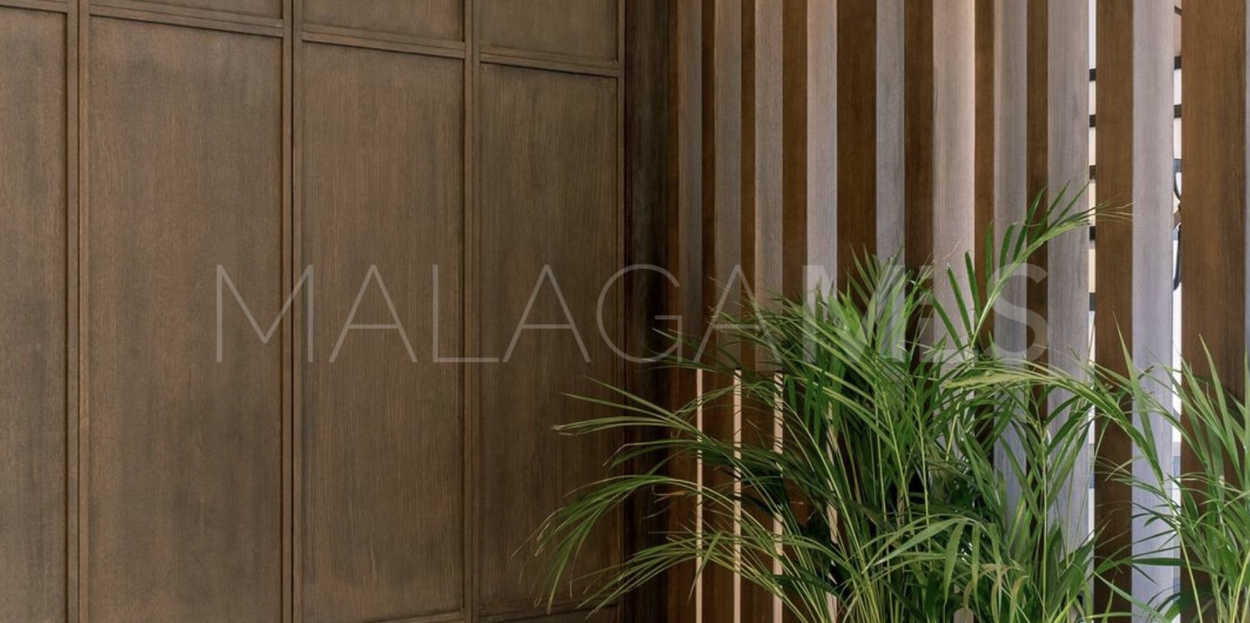 Se vende villa in Nueva Andalucia with 5 bedrooms