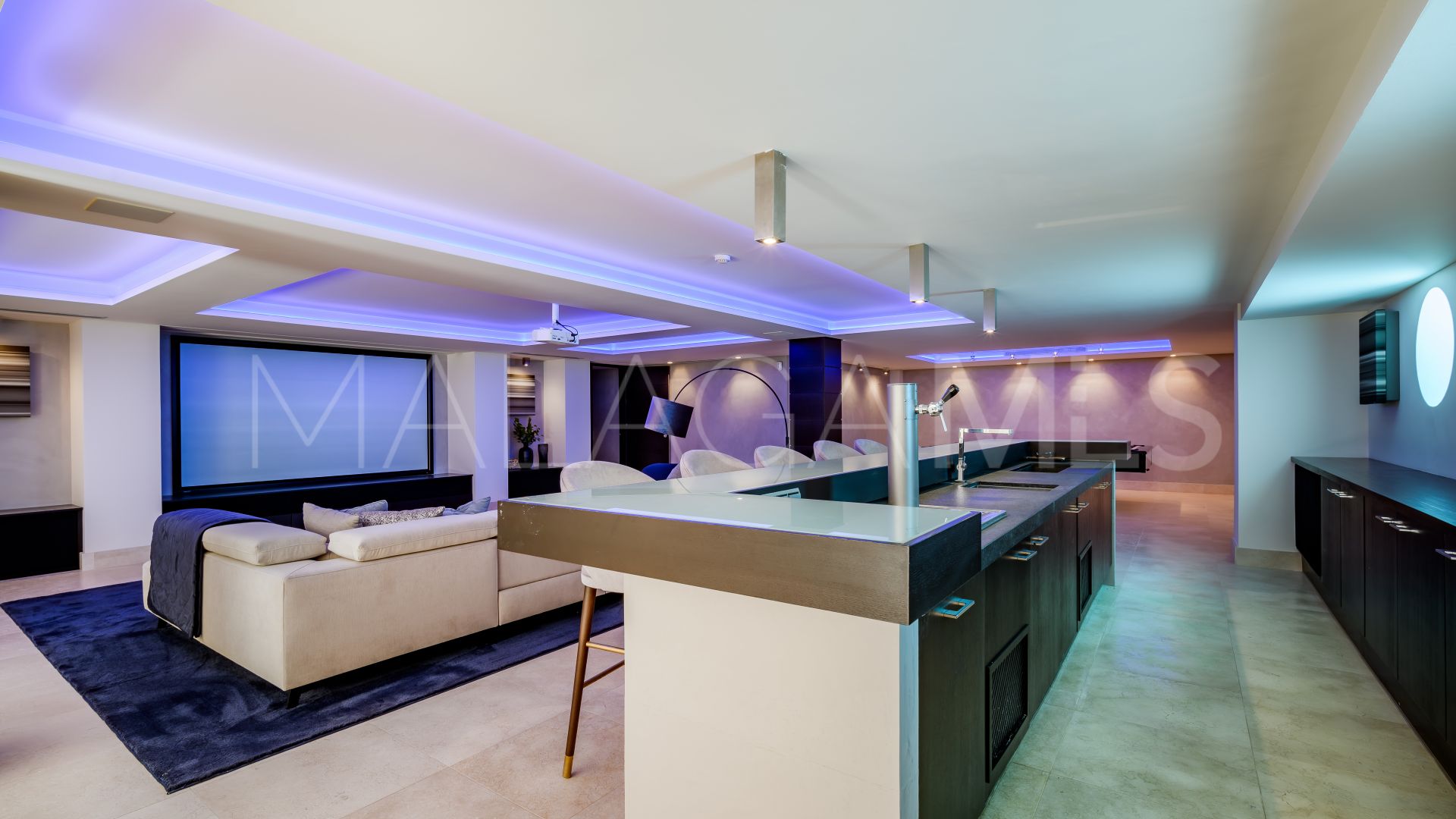 Villa for sale in Los Flamingos