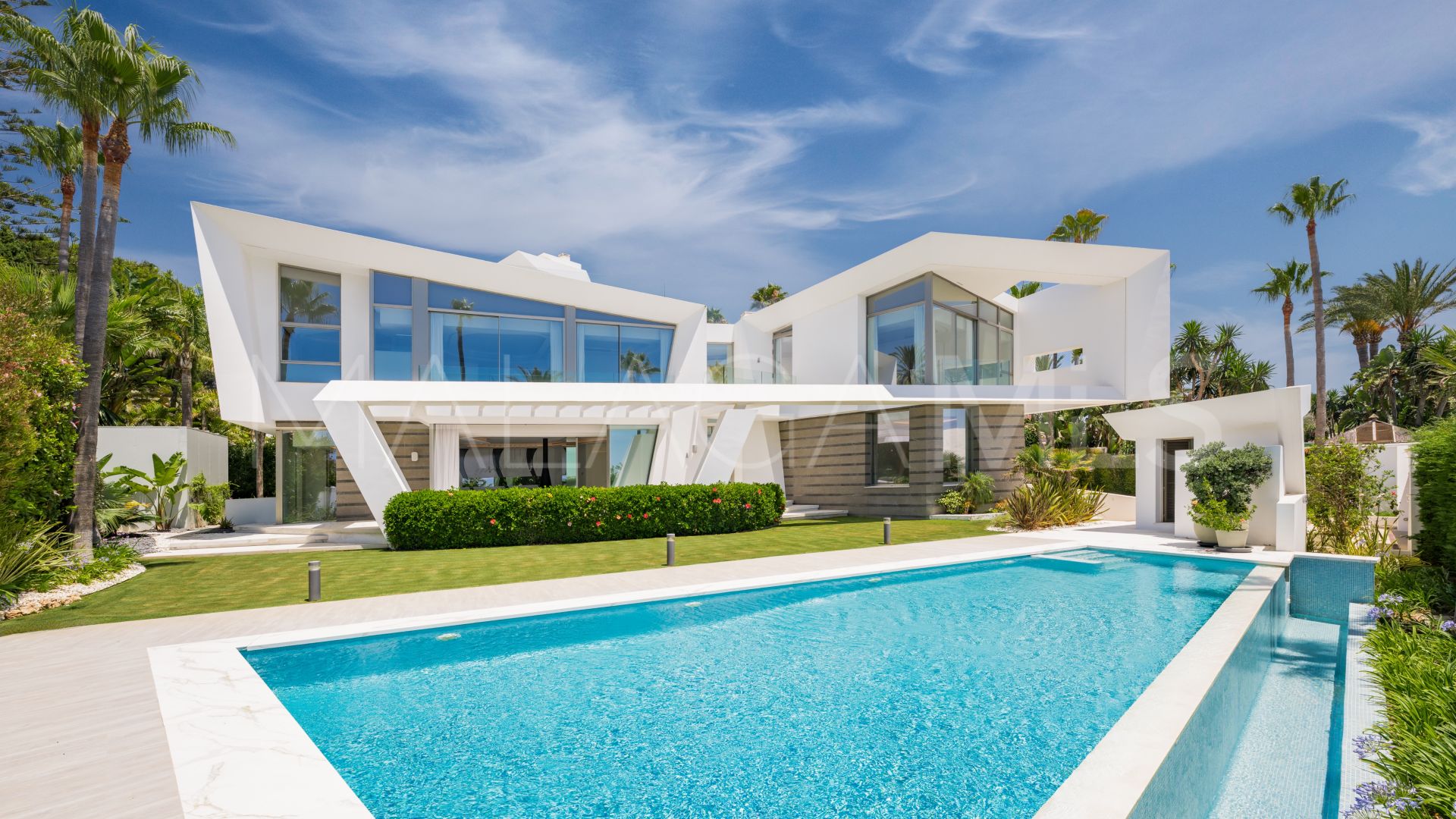 Se vende villa de 6 bedrooms in Los Monteros Playa