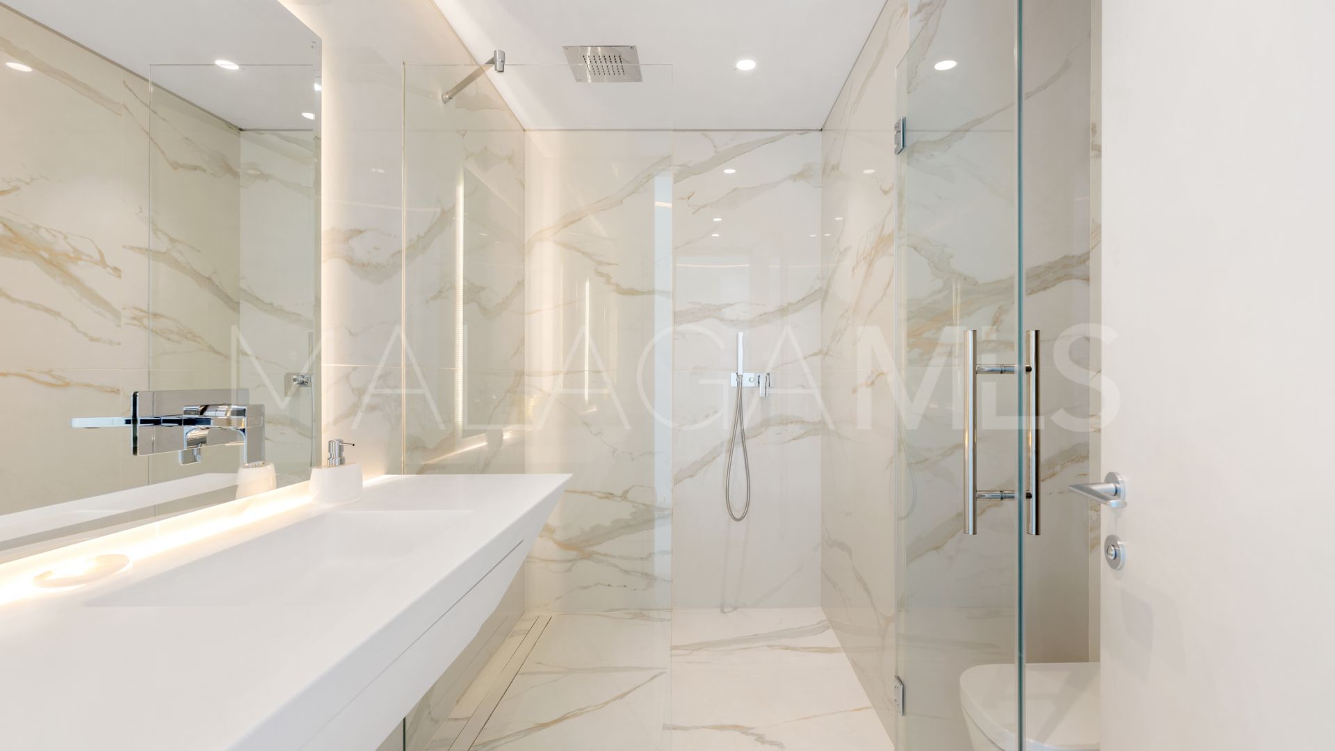 Se vende villa de 6 bedrooms in Los Monteros Playa