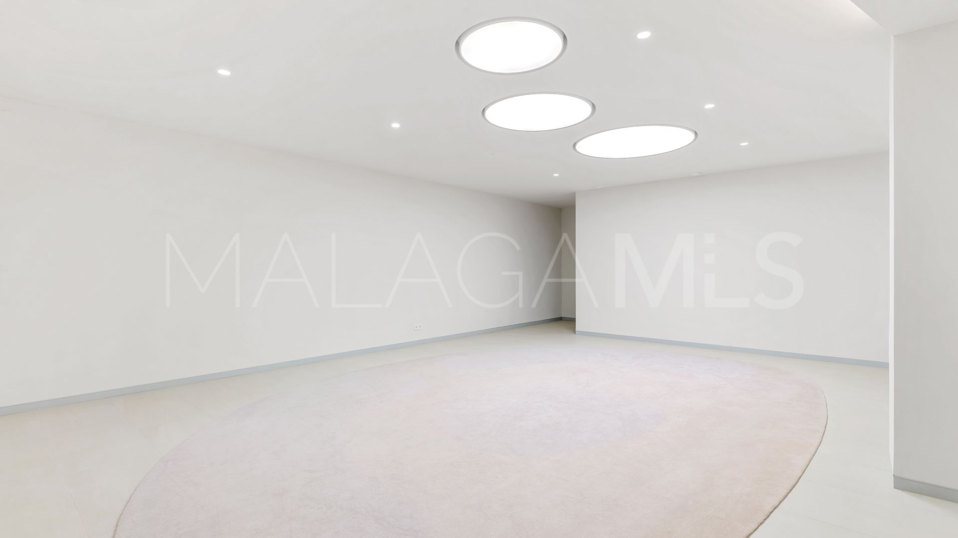 Se vende villa de 6 bedrooms in Los Monteros Playa