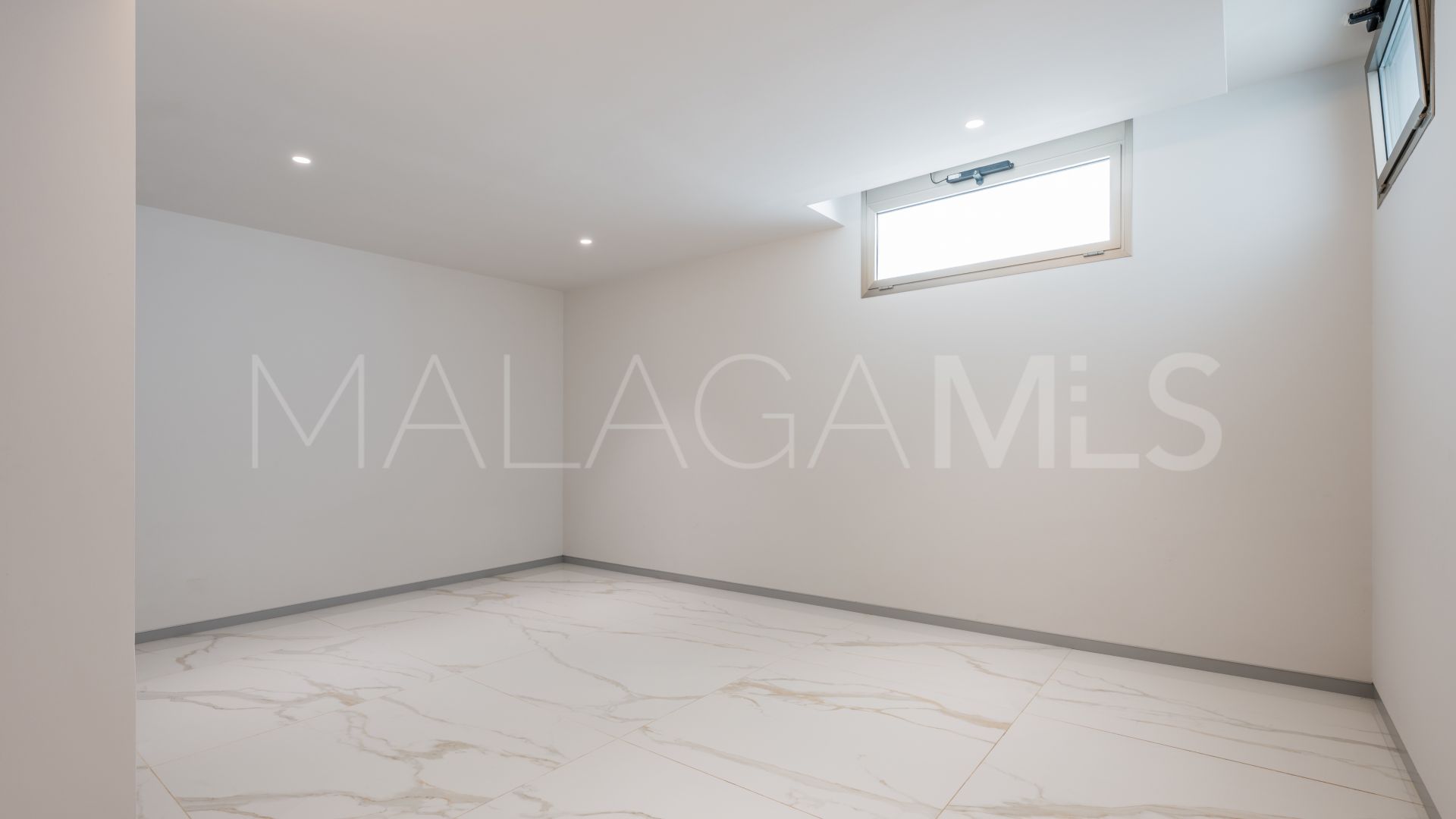 Se vende villa de 6 bedrooms in Los Monteros Playa