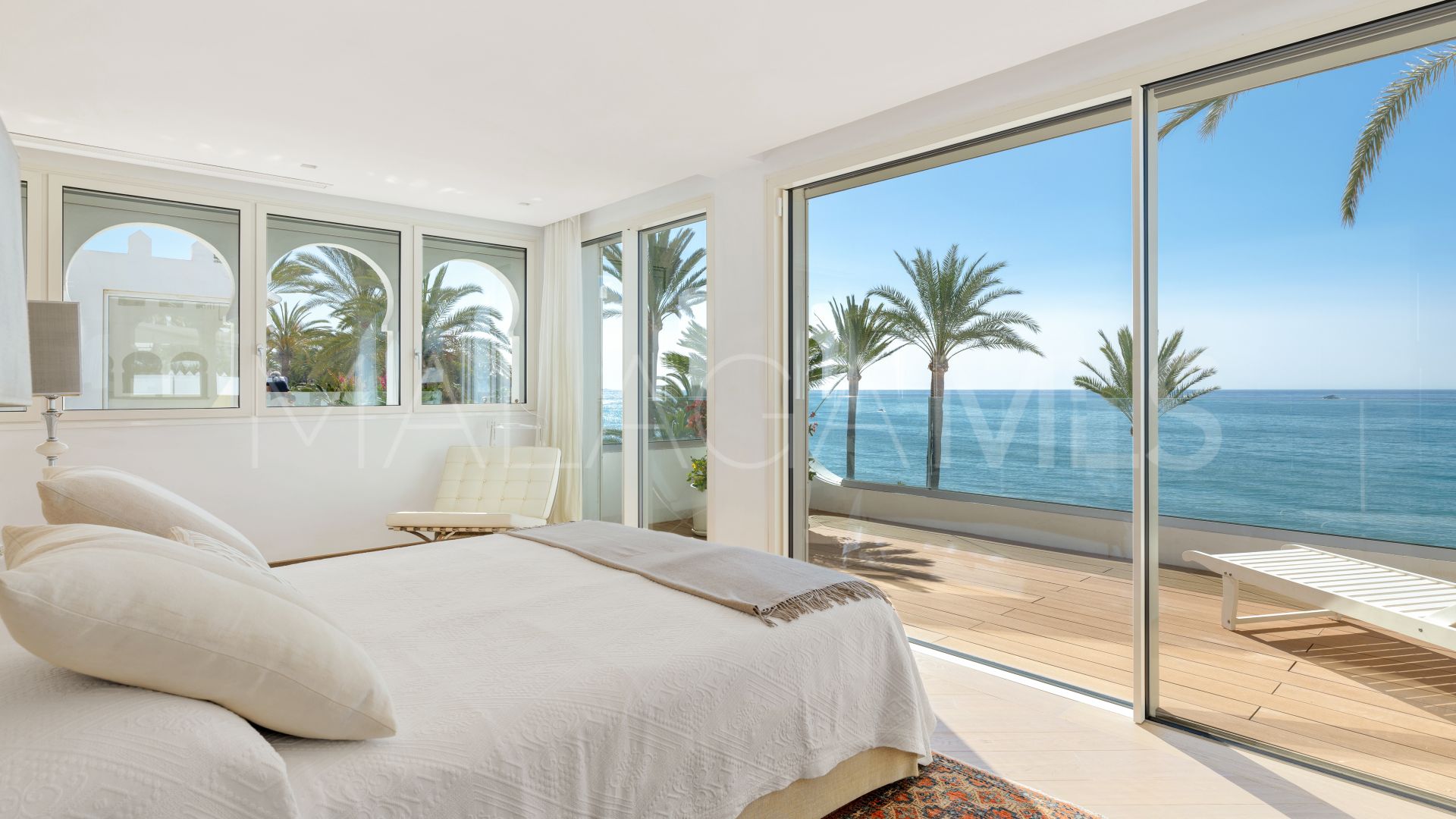 Appartement terrasse for sale in Oasis de Marbella