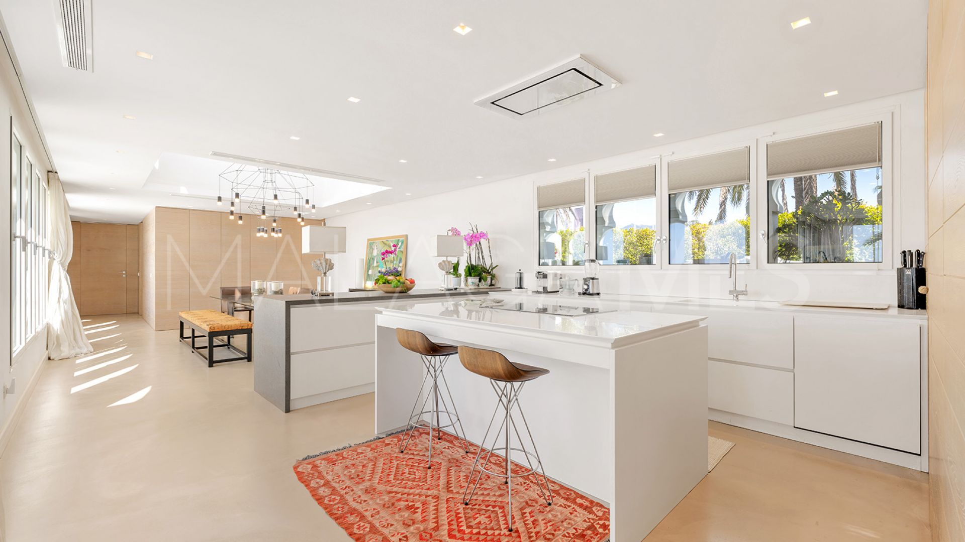 Appartement terrasse for sale in Oasis de Marbella