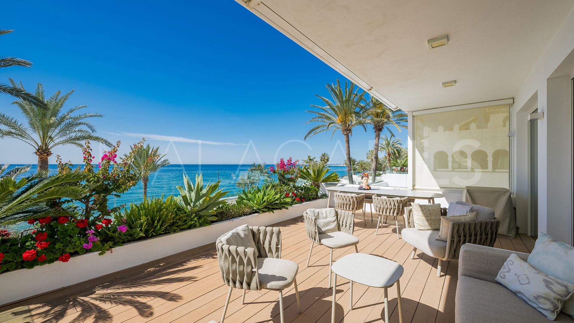 Appartement terrasse for sale in Oasis de Marbella