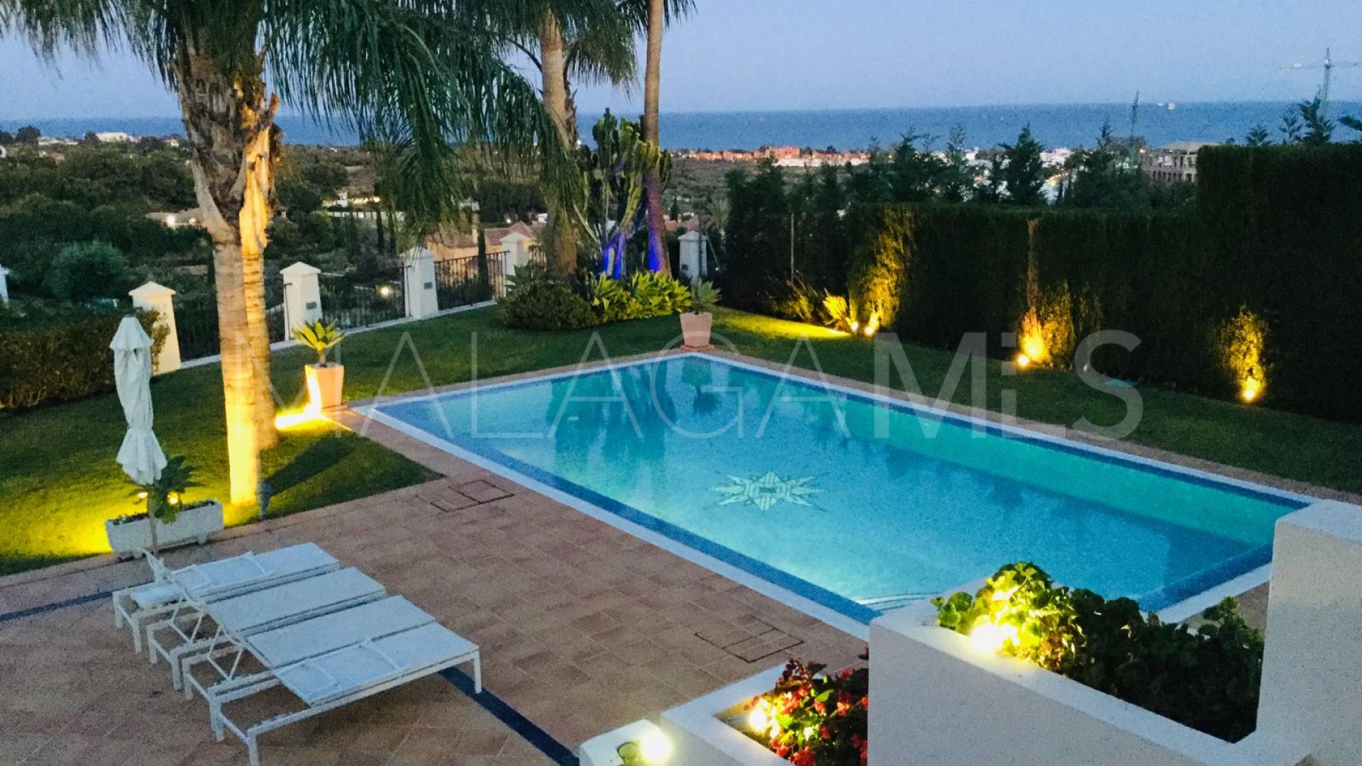 Villa de 5 bedrooms for sale in Los Flamingos