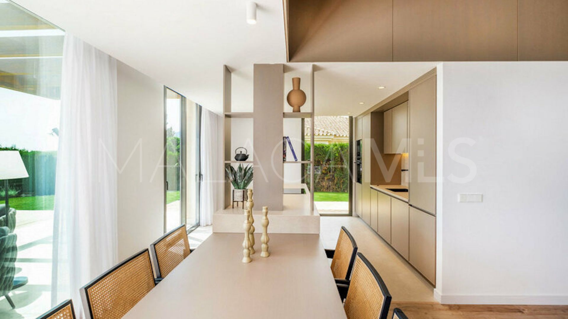 Villa for sale in Paraiso Alto