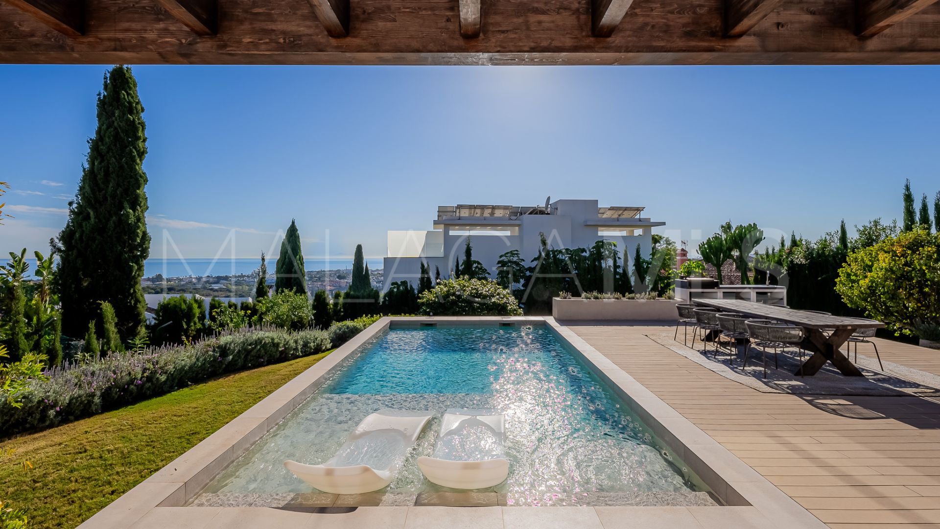 Villa for sale in Paraiso Alto
