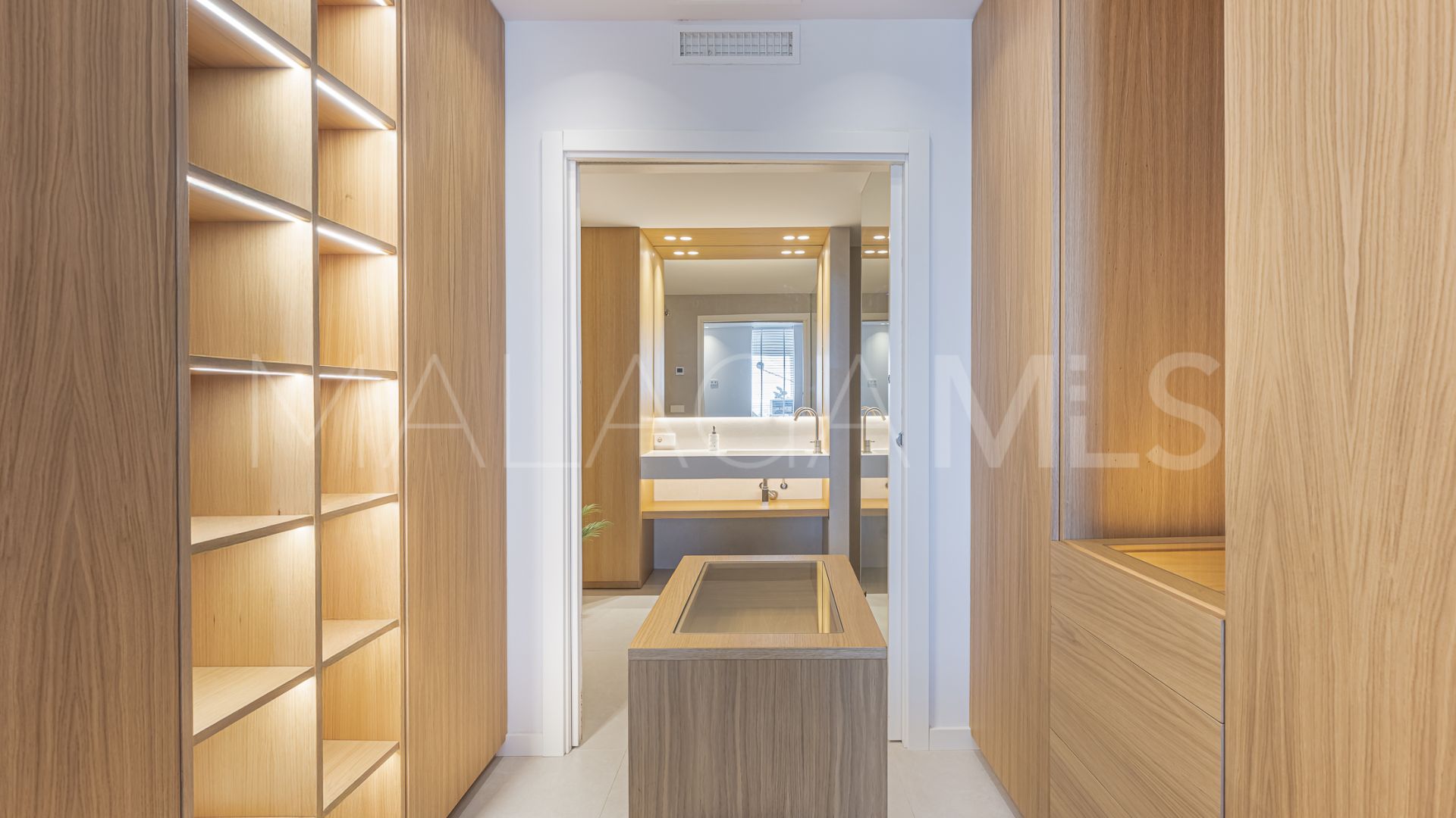 Appartement rez de chaussée for sale in Palacetes Los Belvederes