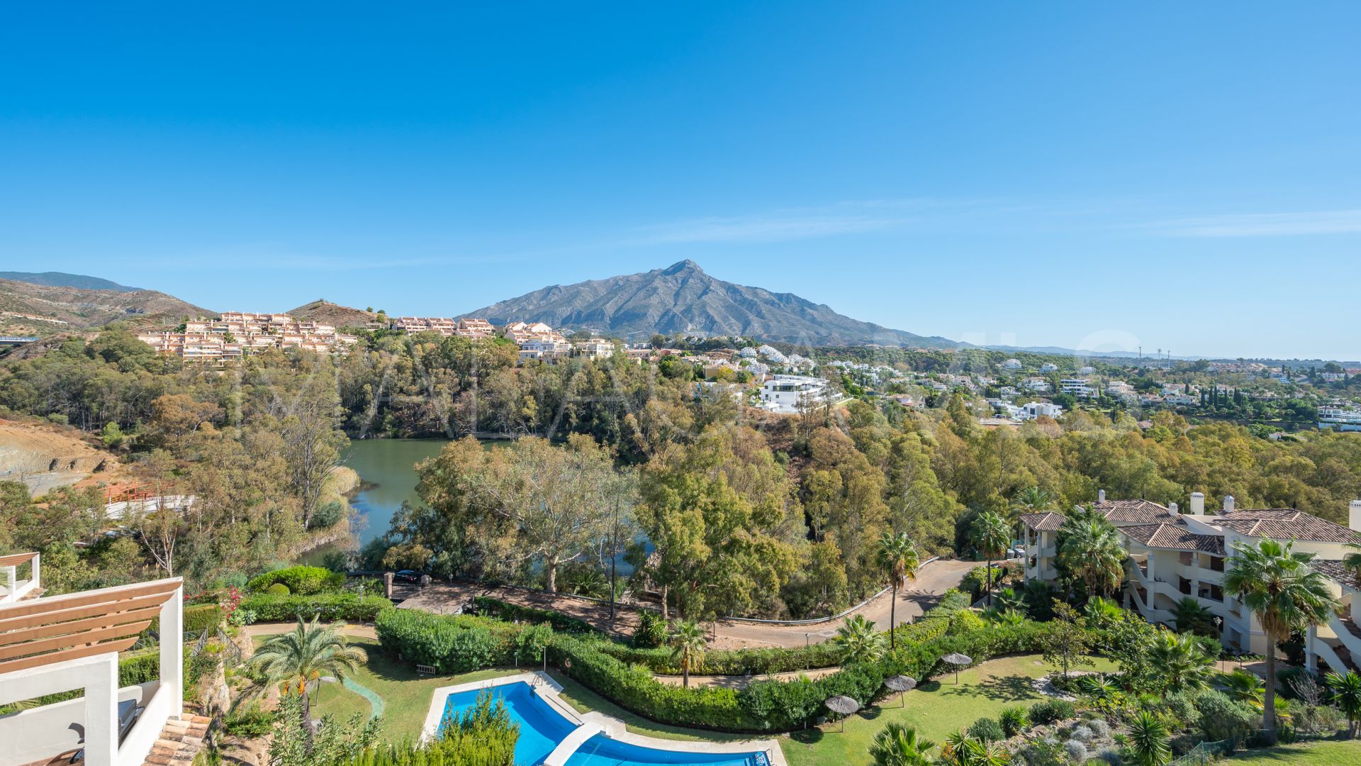 Appartement rez de chaussée for sale in Palacetes Los Belvederes