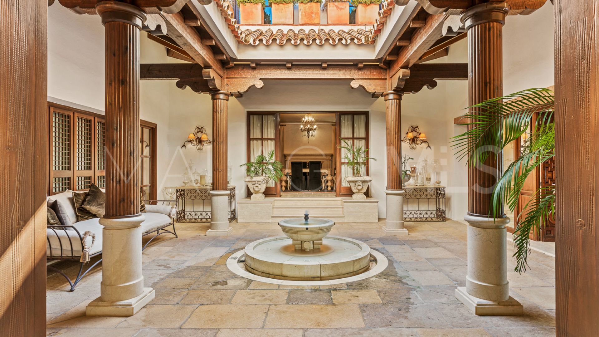 Villa for sale in Sierra Blanca