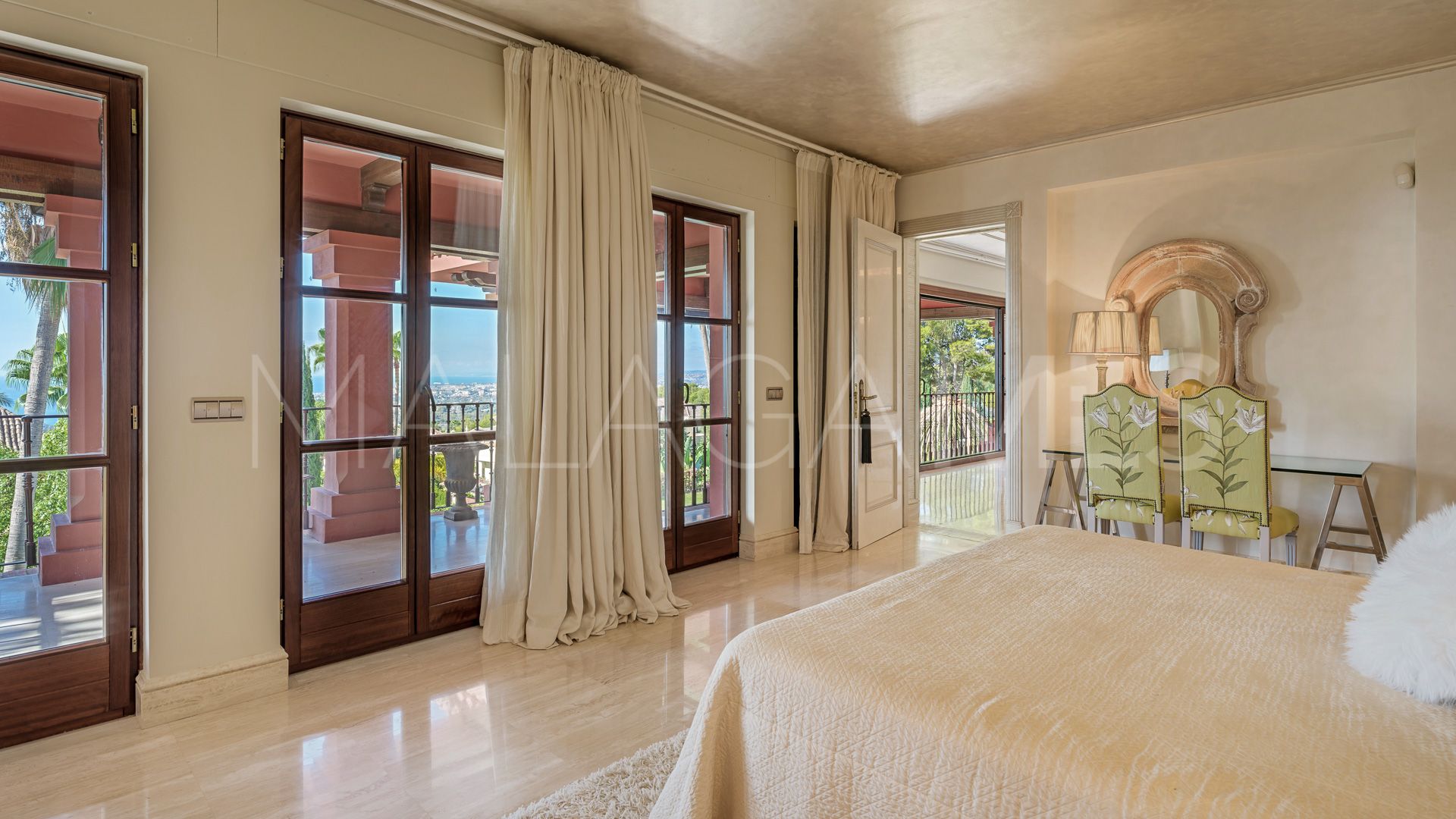 Villa for sale in Sierra Blanca