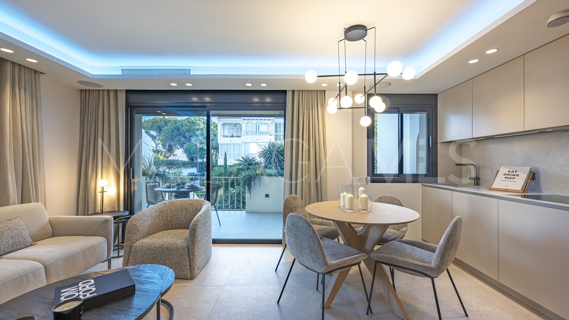 For sale 2 bedrooms apartment in Zona Casino