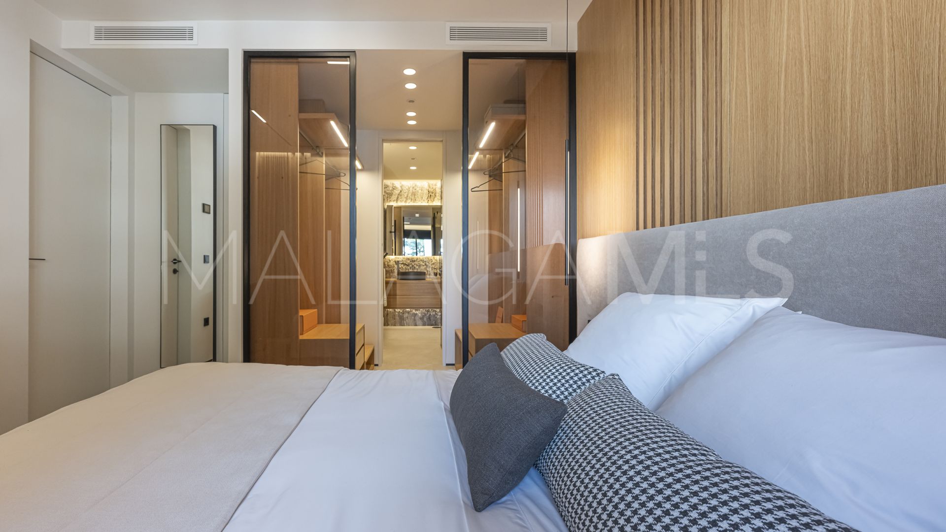 For sale 2 bedrooms apartment in Zona Casino