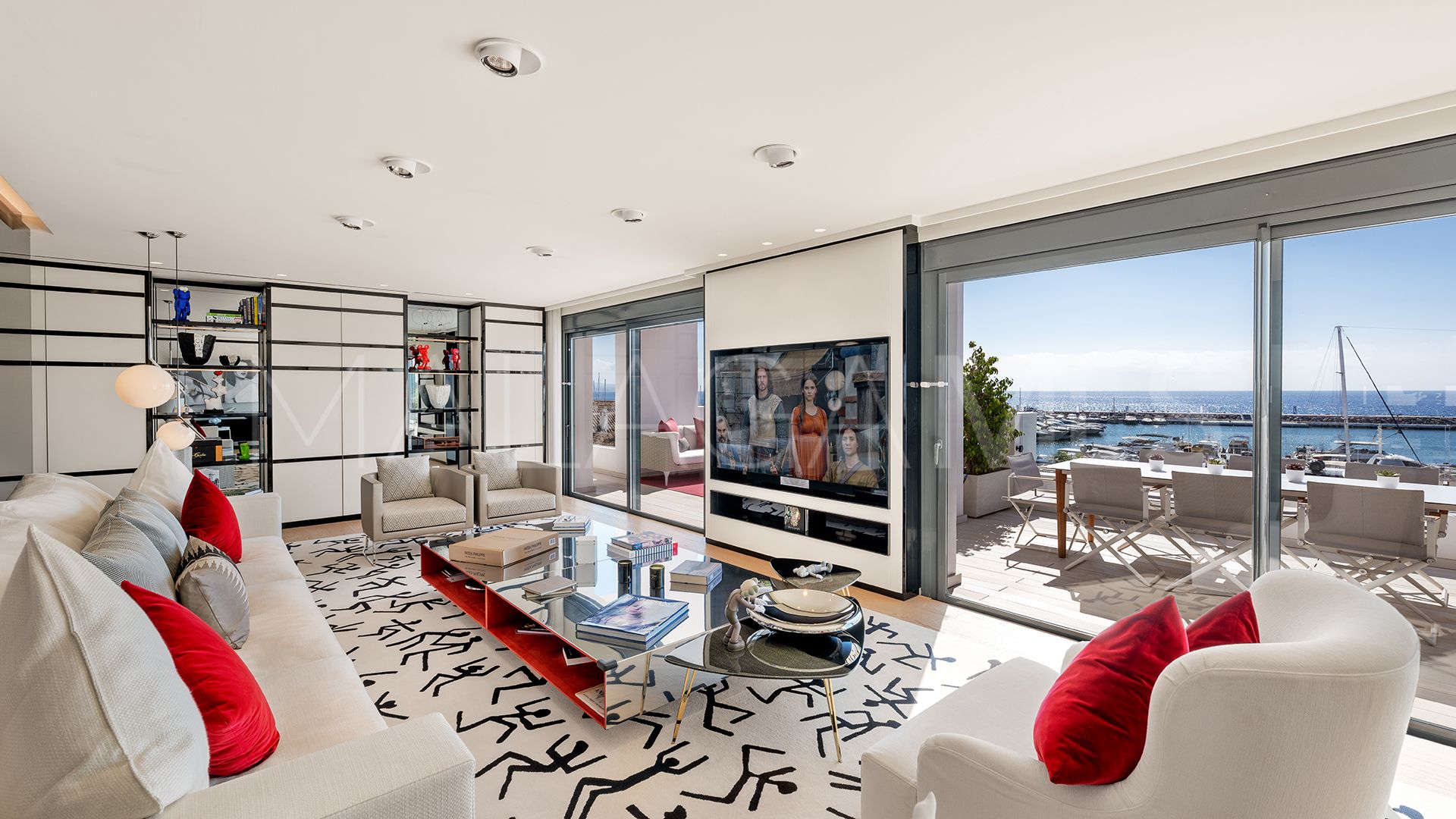 For sale penthouse in Marbella - Puerto Banus with 3 bedrooms