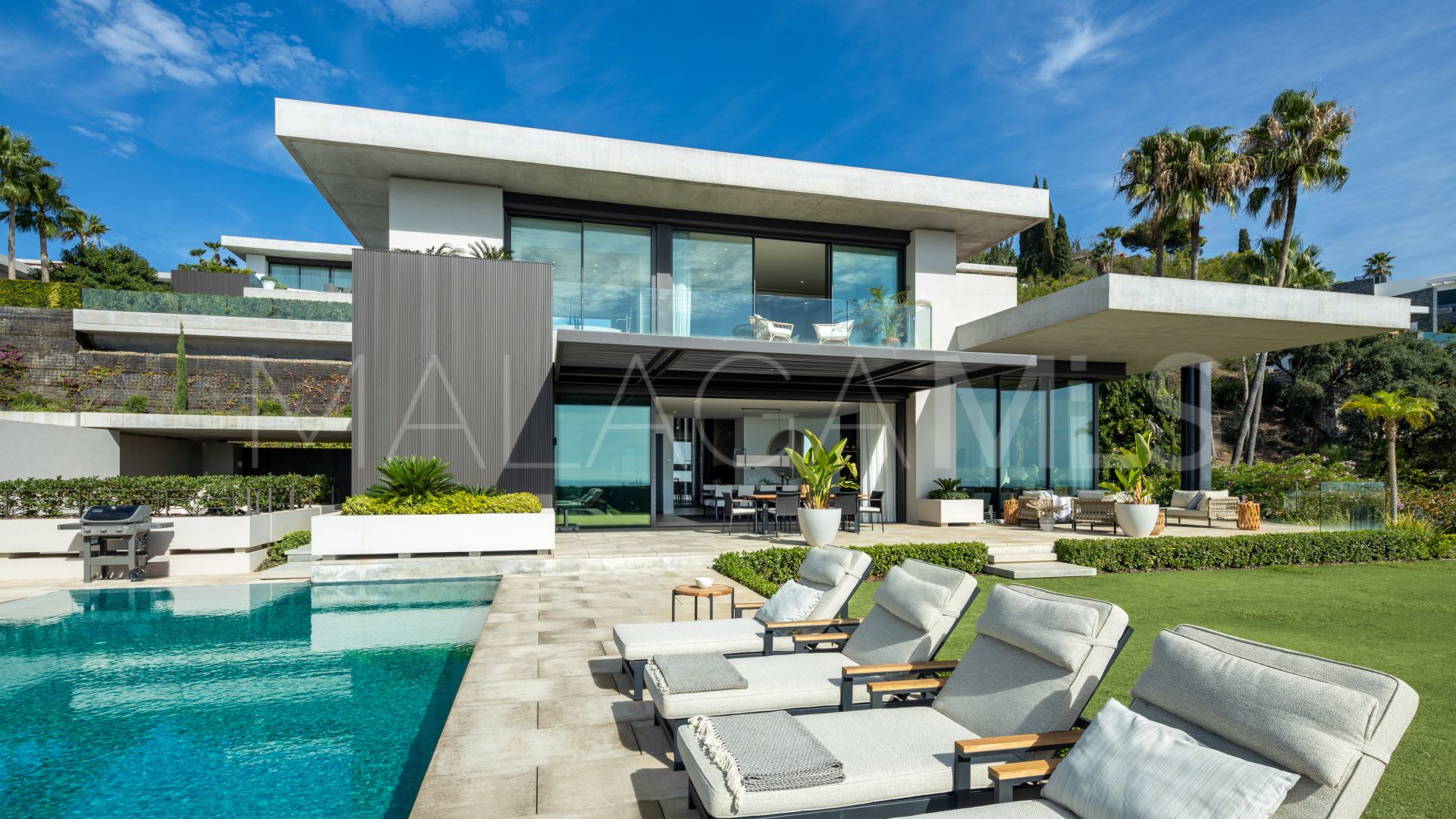 6 bedrooms The Hills villa for sale