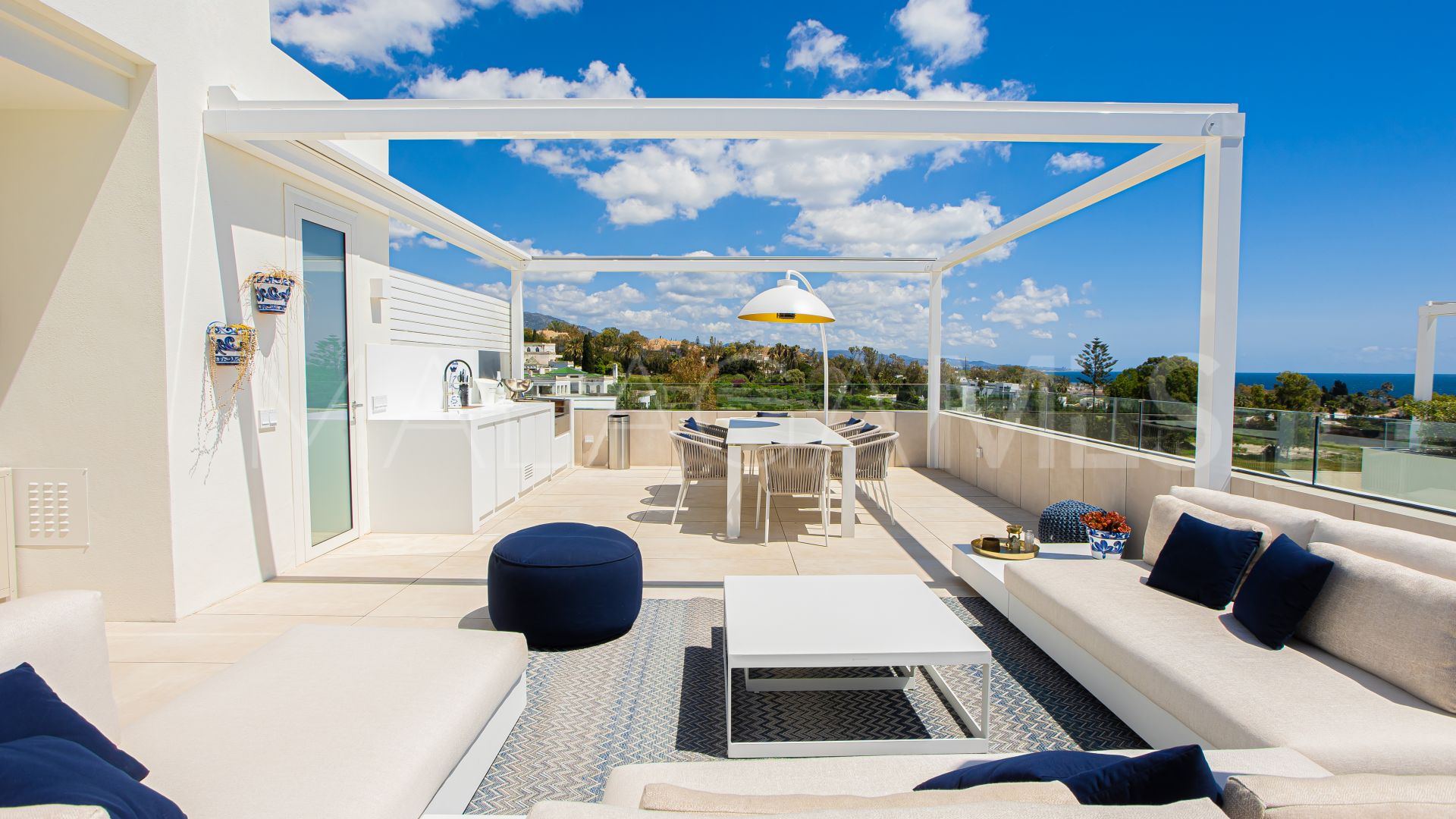 Duplex penthouse for sale in Benalús